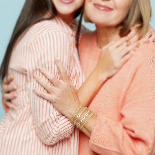 Emibele Mama Bracelet Stack 4Pcs, Love Heart Mom Beaded Bracelet Set, Elastic Stackable Stretch Bracelet for Women Mother Day Gift, Gold - Afbeelding 6