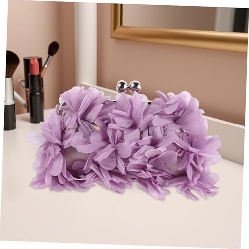 Pochette de soirée fleurie : sac à main élégant pour invités