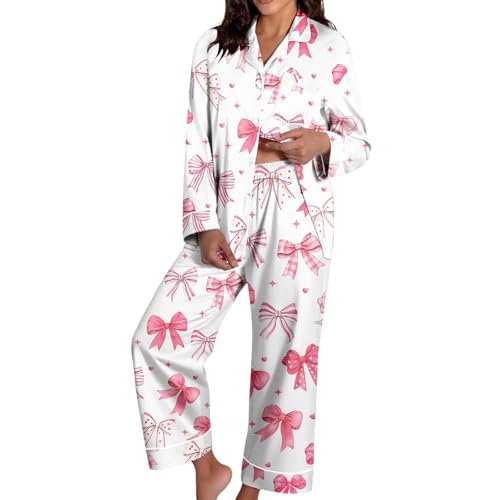 Ropa de dormir suave con estampado floral para noches relajantes en el hogar