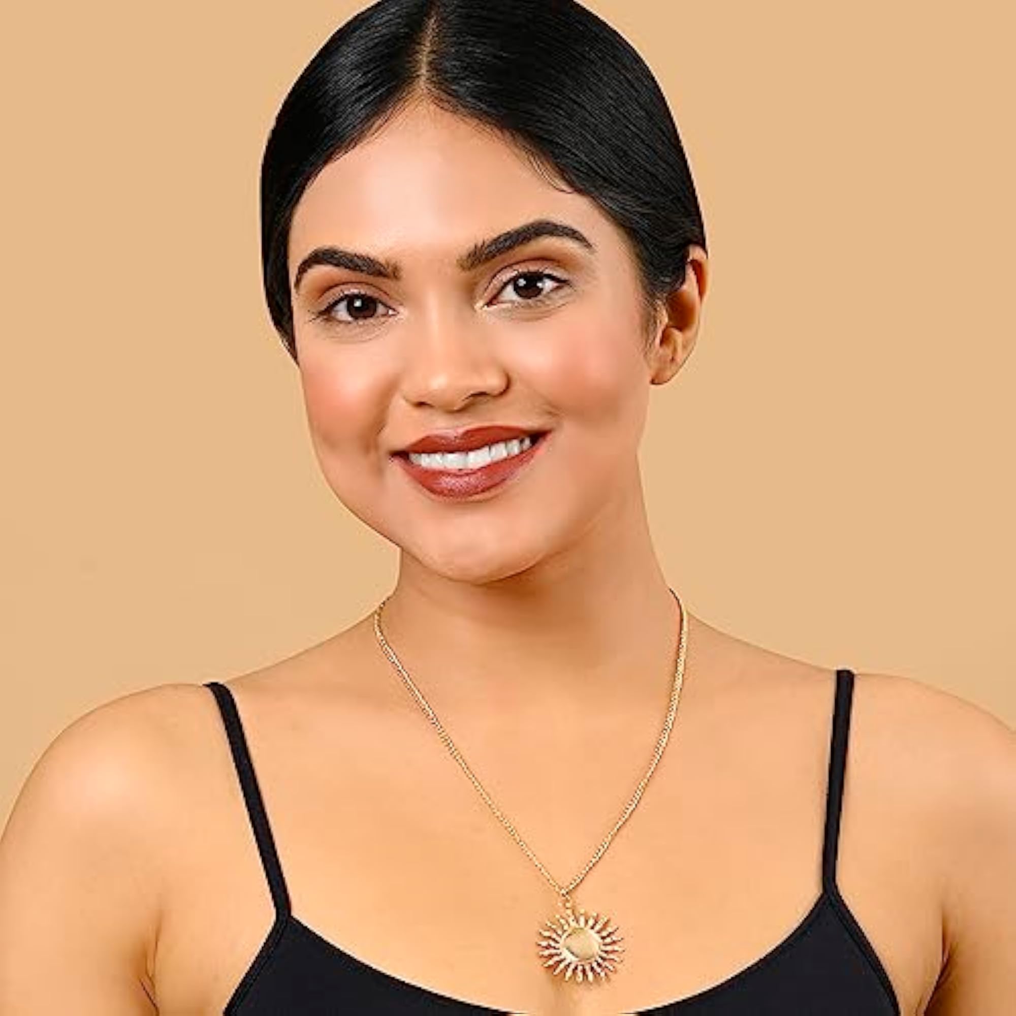 Stylish Large Sun Pendant Necklace - Anti Tarnish