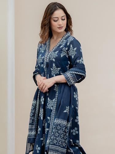 Image of Arayna Women's Pure Cotton Handblock Ethnic Printed Kurta Set with Pants & Dupatta