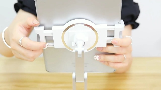 スタンド型健康管理機器 シルバー 楽天市場】点滴 スタンド（カラーシルバー）（その他｜治療機器