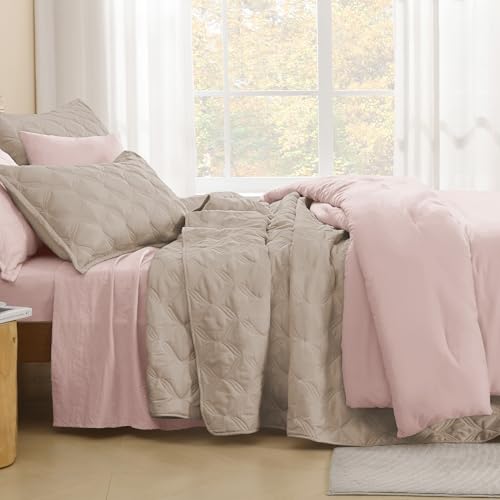 Image of Litanika Queen Quilt Bedding Set, Light Coffee Summer Lightweight Soft Comforter Bedspreads & Coverlets, Boho Farmhouse Bedding Cover Bed Decor All Season, 3 Pieces (1 Quilt, 2 Pillowcases)