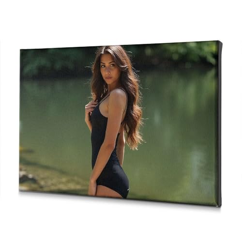 Toile Serene Lake décoration murale salle de bain motif femme robe noire 30x40cm