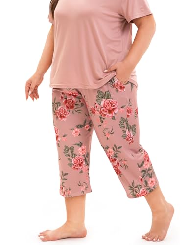 Image of Plus Size Pajamas for Women Set, Womens Plus Size Short Sleeve V Neck Capri Pants Pajama Sets with Pockets
