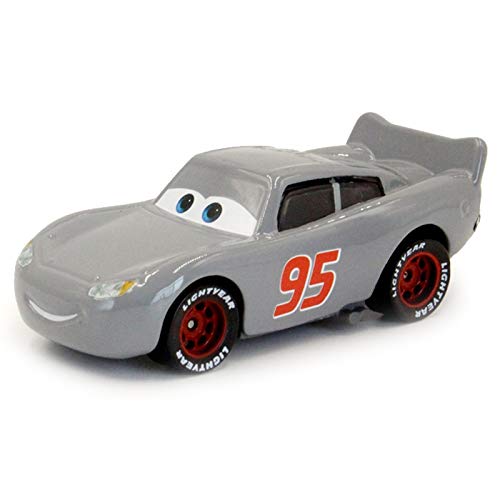 Amazon.co.jp: ピクサーカーズ2台の車3 No.95ライトニングマックィーン