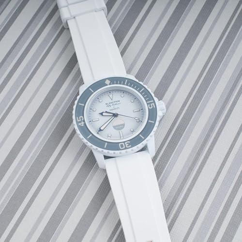 Image of StrapHabit Quick Release Rubber Watch Strap Band FKM 20mm 22mm 24mm