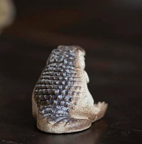 Handmade-Crocodile-Figurine-Tea-Pet-Tea-Set-Accessories-Tea-Ceremony-Desk-Pet-Animal-Ornament-Gifts-for-Tea-Lover-Friends-Chritmas-Party-Favors-2Pcs