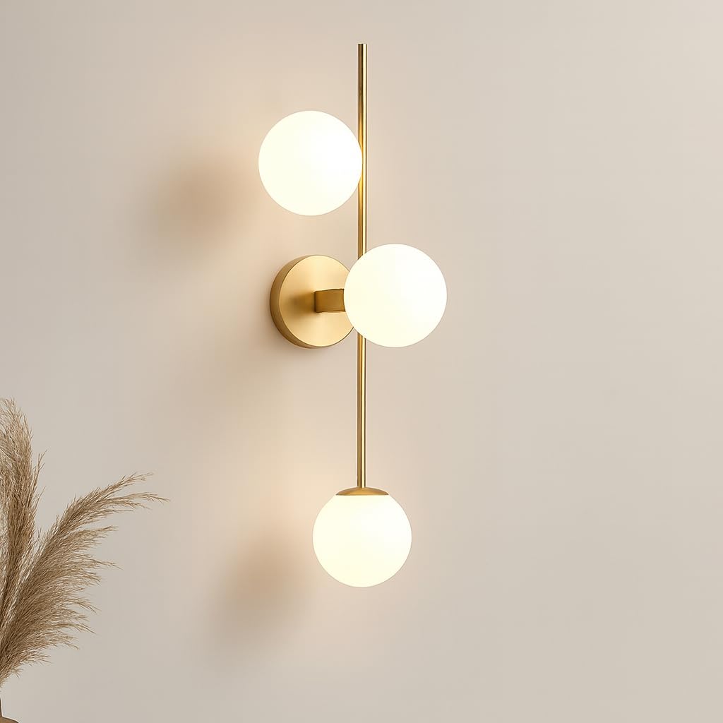 Applique da Parete Moderna con 3 Sfere di Vetro - Design Minimalista in Oro e Bianco per Soggiorni, Camere da letto, Corridoi