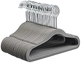 Amazon Basics - Perchas infantiles de terciopelo - Paquete de 30, Gris
