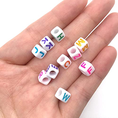 HERZWILD Pack of 700 Acrylic Letter Beads, 7 x 7 mm, Square Loose Alphabet A-Z Beads for Beading Art, Craft, Weaving, DIY Bracelets - Image 4