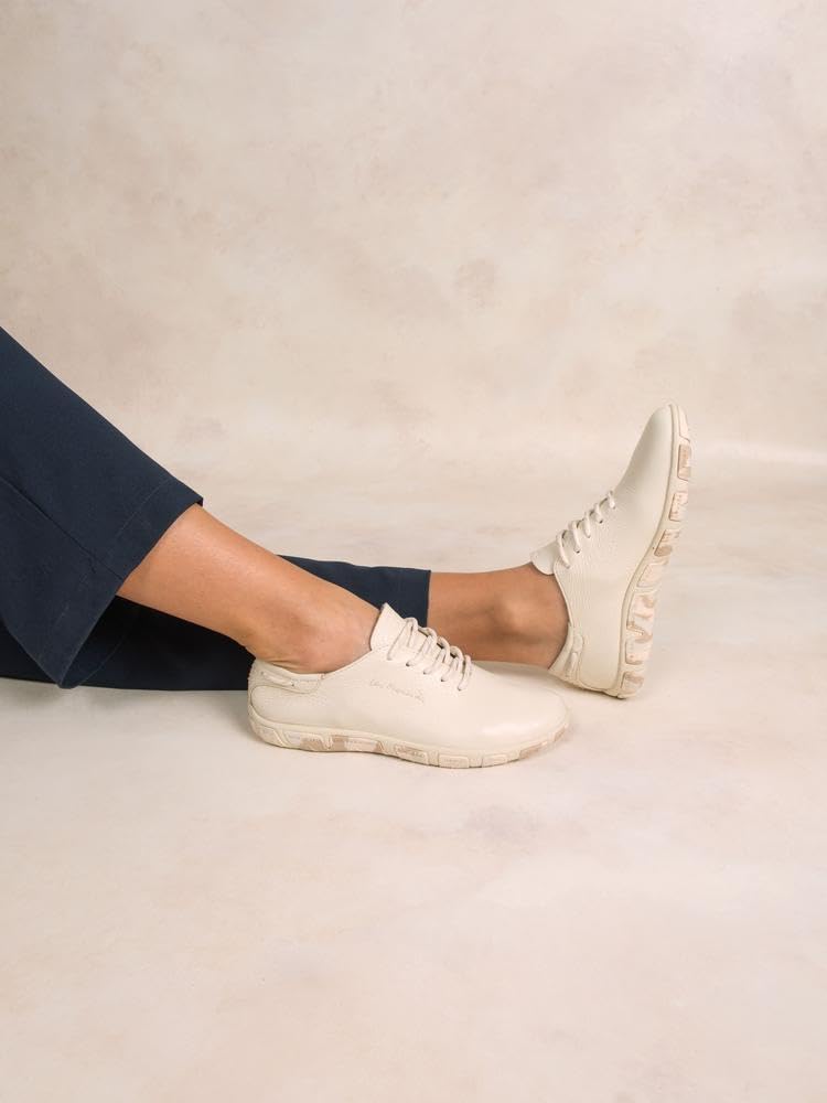 tbs Bootsschuh Jazaru J7523, Glattleder, Ecru-Beige mit mehrfarbiger Sohle, Fußbett zum Wechseln Beige