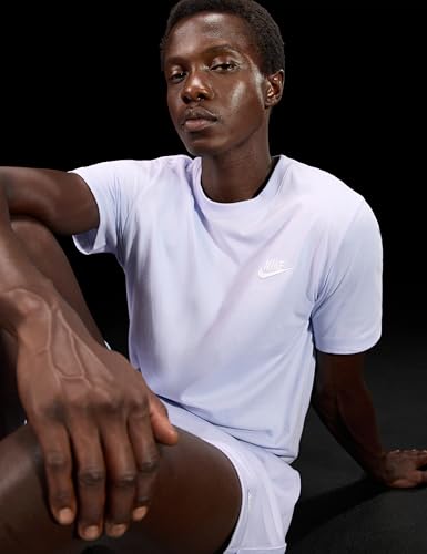 Image of Nike Men's Sportswear Club T-Shirt