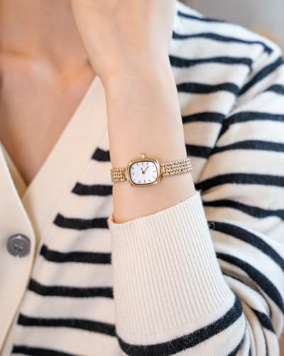 Image of FIYTA Women's Watch - Elegant Gold Small Square Luxury Watch with Sapphire Crystal; 316L Stainless Steel Jewelry Bracelet, Timeless Gift for Her, Mother's Day, Gift Box Included