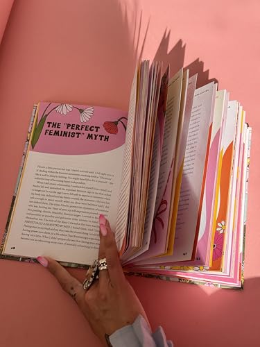 Women Living Deliciously: THE LIFE-CHANGING BOOK EVERY WOMAN DESERVES