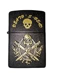 Design teschio con spade incrociate in rilievo, stile biker e rock