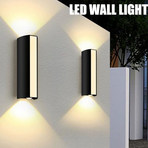 Applique murale LED étanche pour illuminer vos soirées d'été sur la terrasse