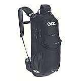 Lieferumfang: EVOC STAGE 12 technischer Tagesrucksack (AIR FLOW CONTACT System, BRACE LINK, Trinkblasenfach uvm.) - inkl.: Regenhülle - Volumen: 12 Liter - Gewicht: 850 g - Farbe: Schwarz