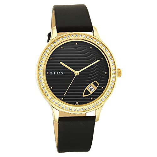 Montre Quartz TITAN Cadran Analogique et Bracelet Cuir