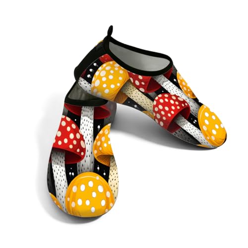Zapatos de agua para mujer y hombre, color rojo y amarillo, zapatos de playa, calcetines de natación de secado rápido, Champiñones rojos y amarillos, 42/42.5 EU