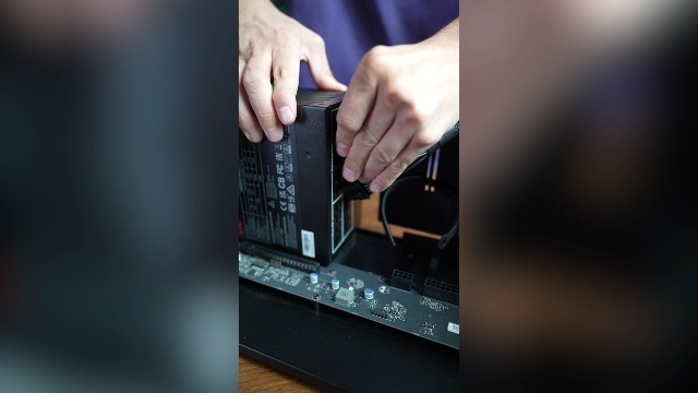 Amazon.com: Razer Core X V2 External Graphics Enclosure (eGPU