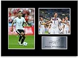 Mats Hummels Signiertes Foto Halterung für Fotodisplays A4 