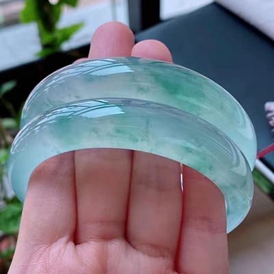 Bracelet en jade vert naturel du Myanmar sculpté à la main pour femme