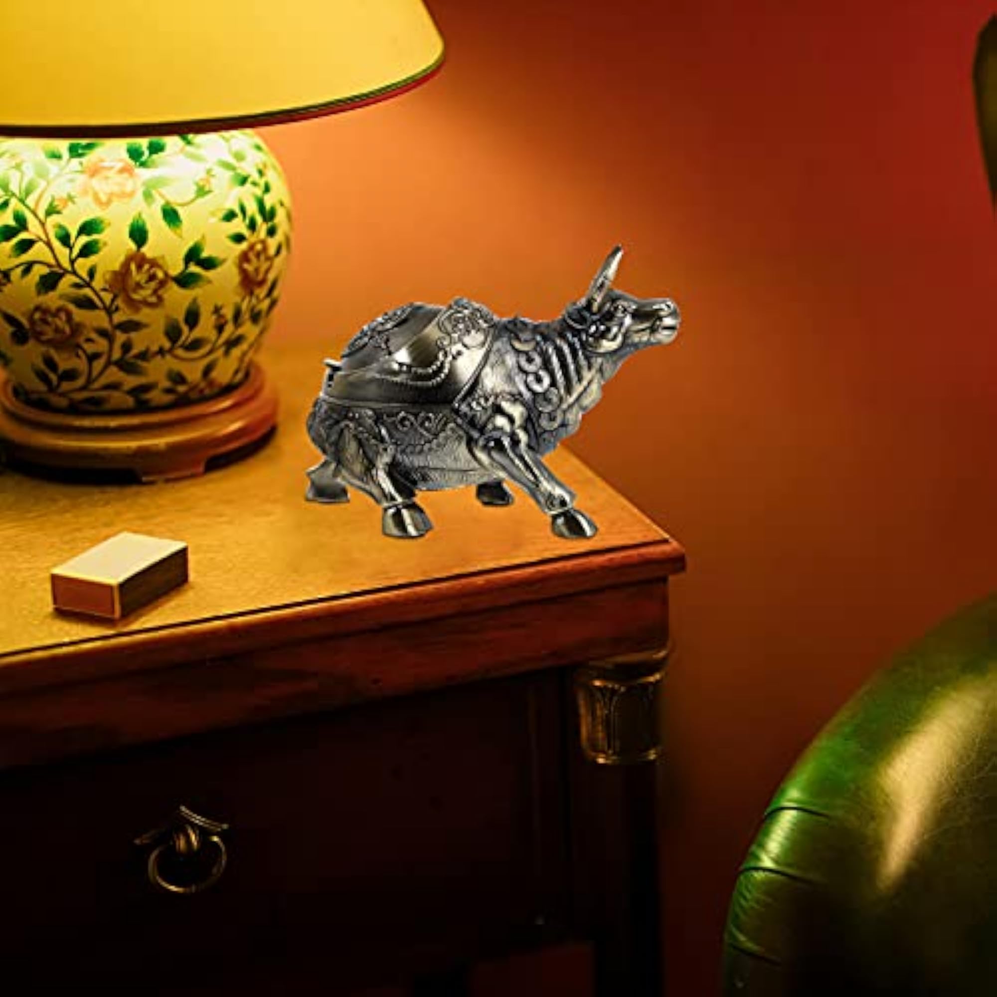 Adorable Cattle Ashtray Cigarette Butt Container