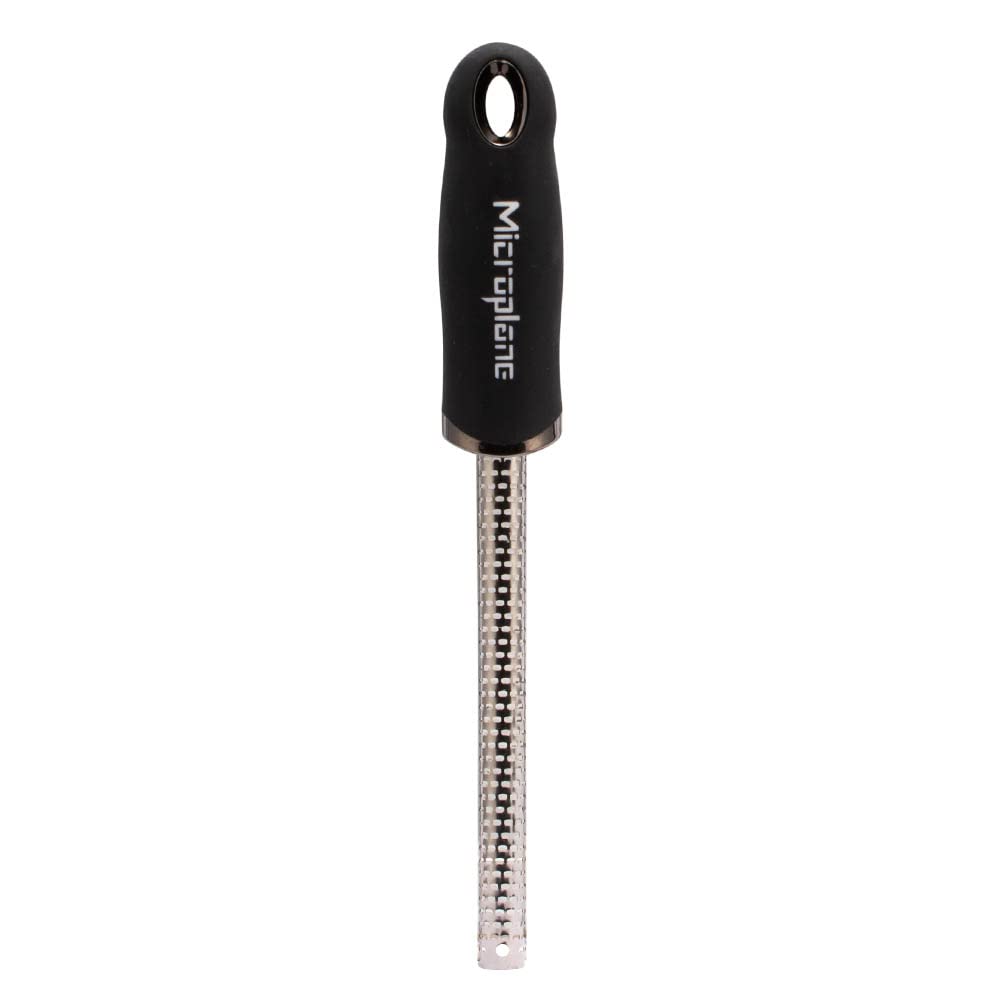おろし金 おろし器 [マイクロプレイン] Microplane プレミアム クラシック シリーズ スパイス グレーター 46016 ブラック Premium Classic Series Spice Grater Black スパイス すりおろし器 すりおろし キッチン [並行輸入品]