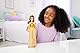 Mattel Disney Prinzessin-Spielzeug, bewegliche Belle-Modepuppe mit glitzernder Kleidung und Accessoires, inspiriert vom Disney-Film, Geschenk für Kinder, HLW11