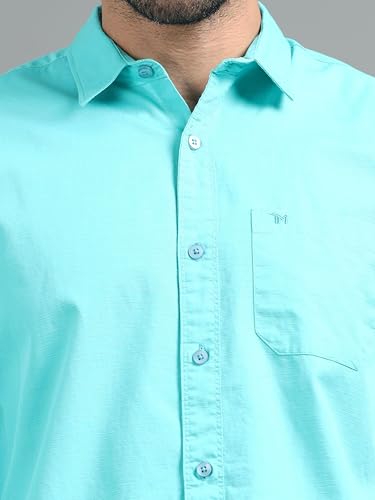 Image of Men Slim Fit Solid Spread Collar Casual Shirt