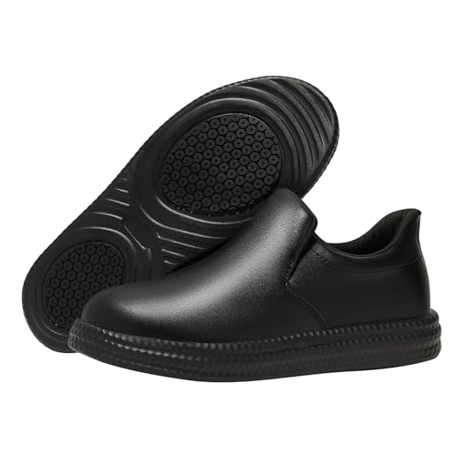 Materiale esterno impermeabile e oleorepellente: la pelle PU di alta qualità è resistente ad acqua, oli e macchie. I liquidi scivolano via facilmente, rendendo le scarpe facili da pulire e ad asciugatura rapida. Perfetto per l'uso quotidiano in ambienti umidi, mantiene i piedi asciutti e garantisce un aspetto professionale e pulito per tutto il turno.