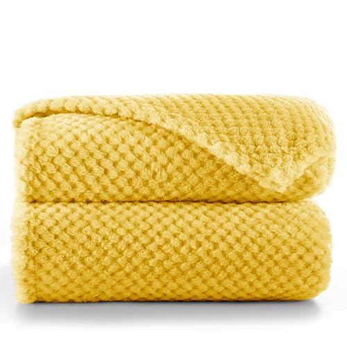 DecoKing Couverture Polaire 70 x 150 cm Plaid Doux en Microfibre pour Lits Canapés Chaises et Divans Style Scandinave Chaude Légère et pour Toutes Les Saisons Jaune...