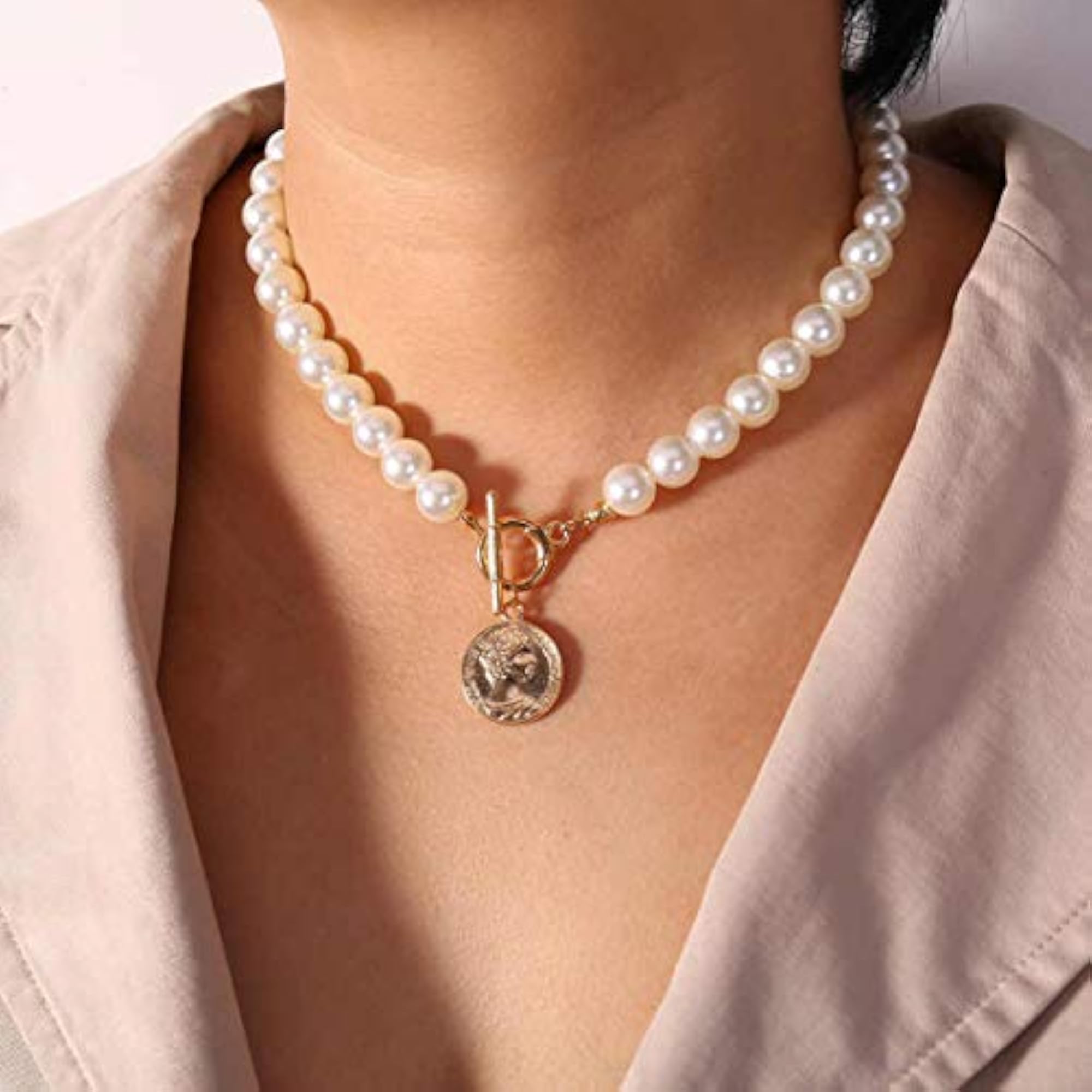 Men's Stylish Pendant Necklace in Silver Tone