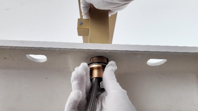 Grifo para bañera romano tipo cascada con ducha de mano, acabado negro mate, montaje sobre superficie, cuerpo de latón macizo, caño largo y alto miniatura 7