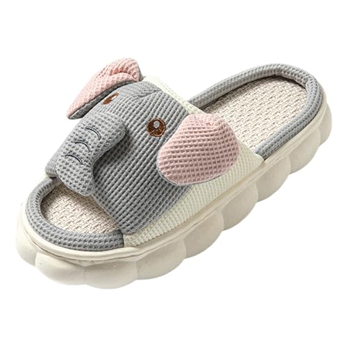 Chaussons femme hiver contre le sol froid de la maison