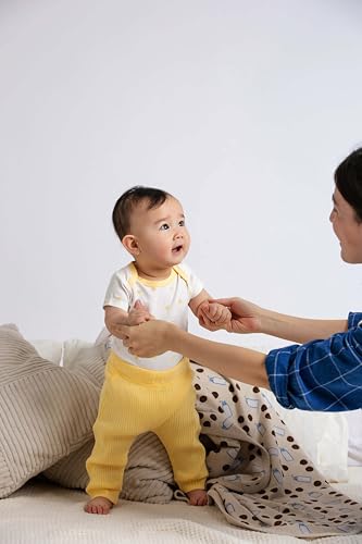 Image of monica + andy Baby Outfit Set, 100% Organic Baby Clothes, Zip Up Jacket, Bodysuit & Pants, Sizes For Newborn & Infant