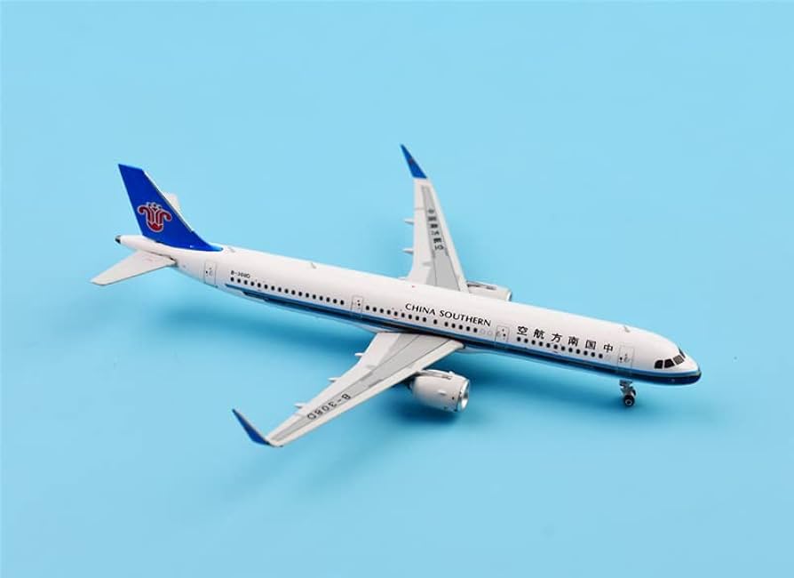 Amazon.co.jp: Phoenix 1:400 Assembled China Southern
