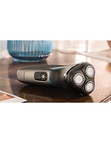 image for Philips Shaver Series 3000 Wet and Dry Cordless Electric Shaver with C