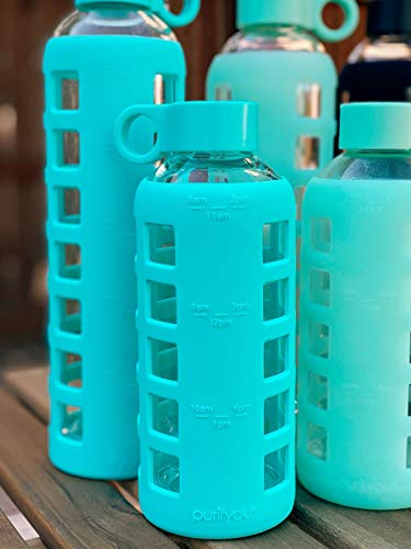 purifyou 40/32/22/12 oz Glass Water Bottles, Reusable with Time & Volume Markings, Non-Slip Silicone Sleeve, Stainless Steel Lid, for Water, Milk & Juice (32oz OceanMist)