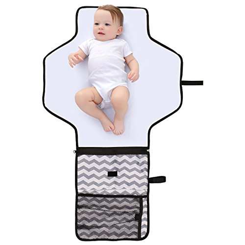 Lamavido - Cambiador de pañales portátil para bebé con kit de cambio de bebé impermeable, plegable, suave almohada para mantener al bebé limpio y seguro