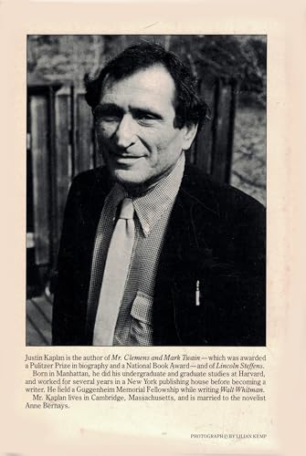 Walt Whitman, A Life 0671225421 Book Cover