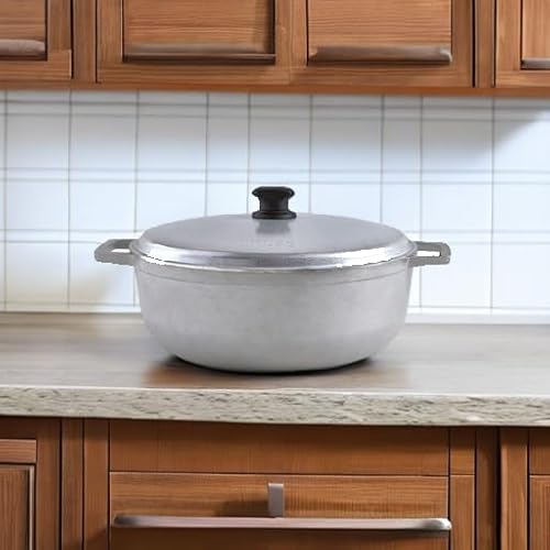 image for IMUSA 7.5 Quart Traditional Natural Made in Colombia Caldero with Lid 