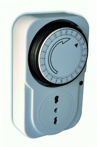 Interruttore orario Perry 1IO 0055 giornaliero presa/spina Schuko 16A Potenza commutabile massima 3500VA Intervallo di intervento minimo 15 minuti Comando ON/TIMER Alimentazione 230V c.a. 50-60 Hz