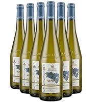 AOC Muscadet Sèvre et Maine sur lie Blanc, Région Val de Loire, France Cépage Melon de Bourgogne Fruité 3/5 . Floral 3/5 . Minéral 2/5 . Acidité 4/5 . Puissance 2/5 . Sélectionné par notre comité de dégustation Vendu par 6x75cl