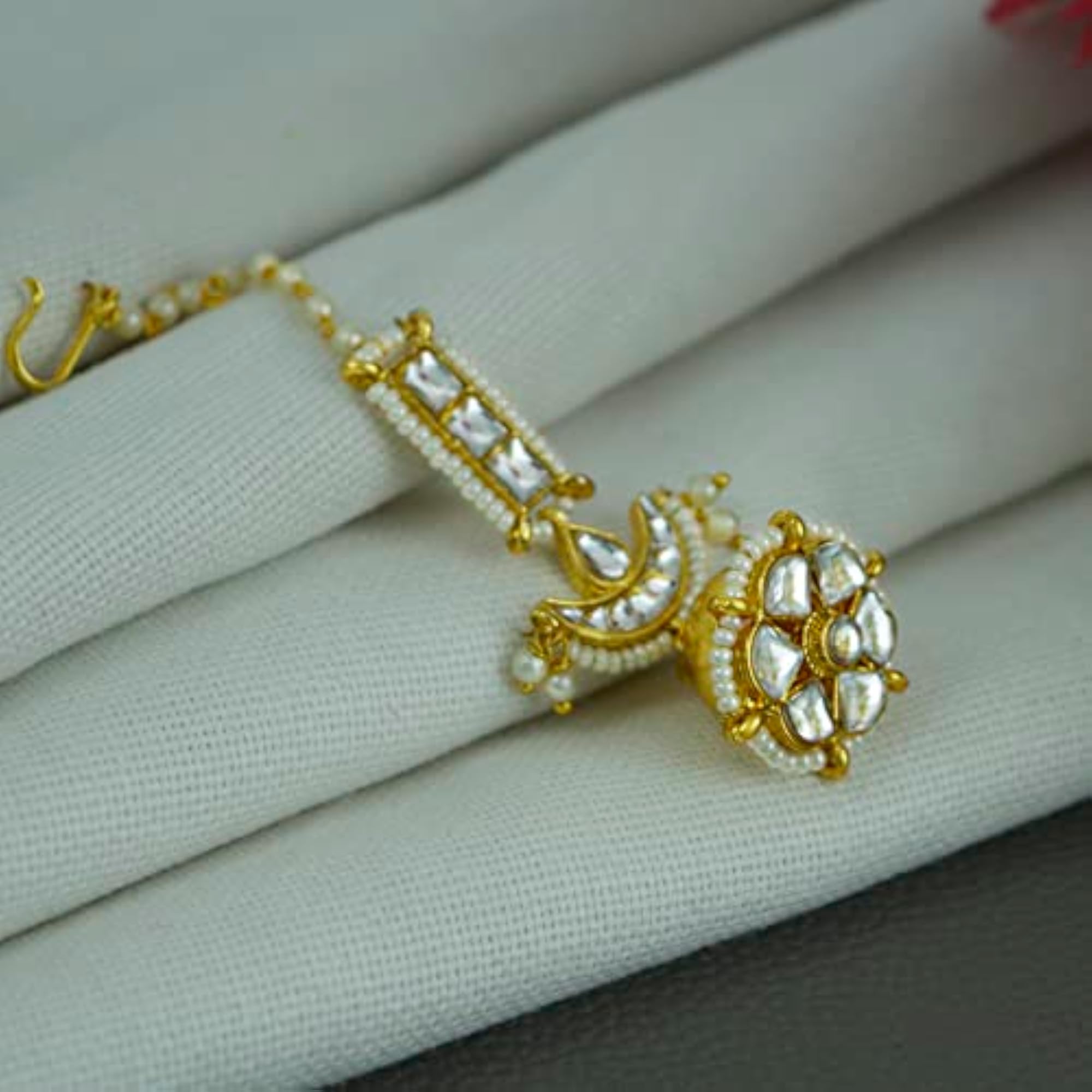 Kundan Borla Maang Tikka for Traditional Style