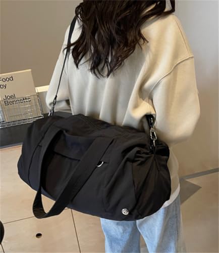 Large Crossbody Bag Women Vegan Waterproof Shoulder Purse Lightweight Nylon Quilted Tote Hobo Purse Adjustable Strap4