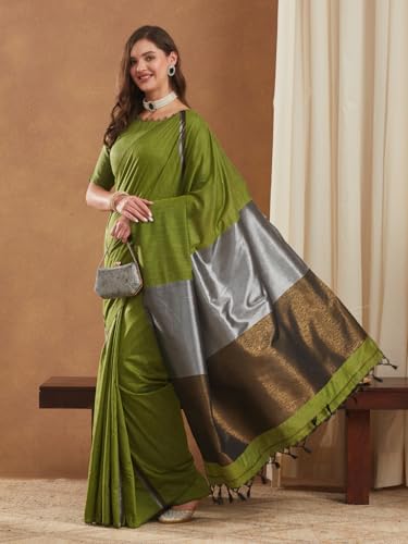 Image of Women's Banarasi Silk With Jacquard Print Saree With Blouse