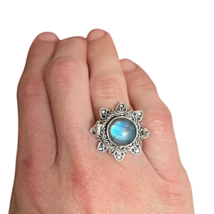 【LOOT】ancient ring 天然石エメラルド SWEDISH #22 LOOT】ancient ring 天然石エメラルド SWEDISH #22