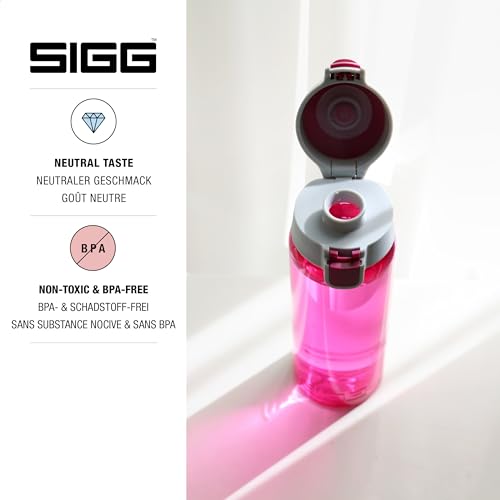 Sigg Total Color Berry Trinkflasche (0.6 L), schadstofffreie und auslaufsichere Trinkflasche, leichte und bruchfeste Trinkflasche aus Tritan